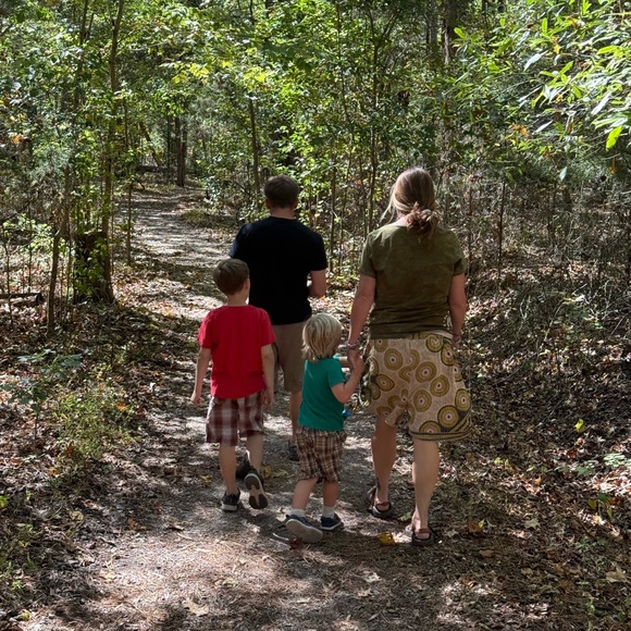 Meet your Posher, Heather - Picture 3 of 9